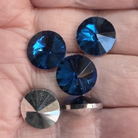 Puntsteen 12MM blue zircon
