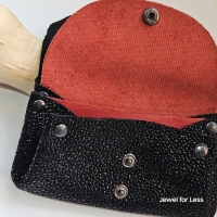 Beurje van echt leder ( zwart/rood)