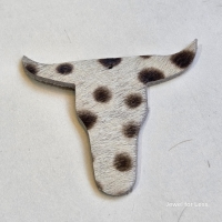 Leren buffelkop hanger  (4) 7-5,5cm