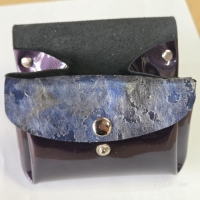 Beursje van echt leder (blauw lakleer)