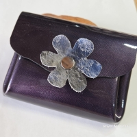 Beursje van echt leder (blauw lakleer)